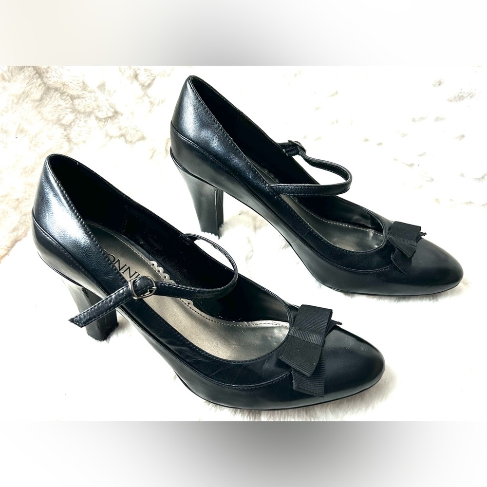 Connie leather Black T Strap and Bow heels size 6M